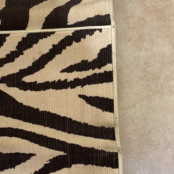 Kate Spade ♠️ wallet. - Picture 6 of 10